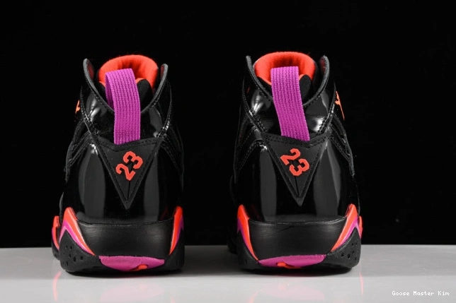 313358-006 Air 7 Black Retro Jordan Patent 0614